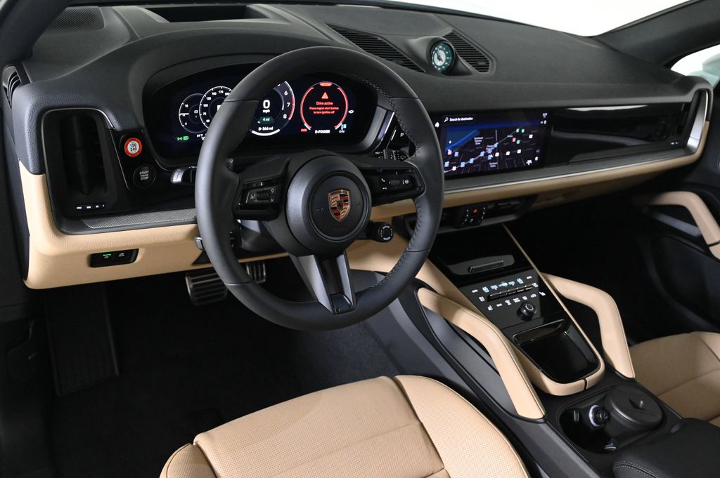 2026 Porsche Cayenne E-Hybrid S photo 4