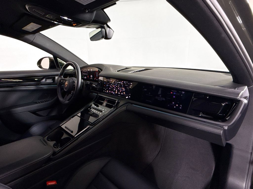 2026 Porsche Panamera Base - Photo 17