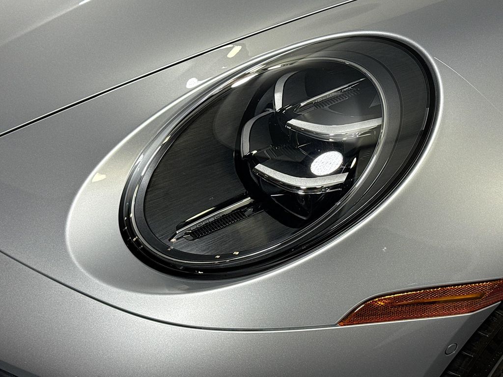 2026 Porsche 911 S - Photo 27
