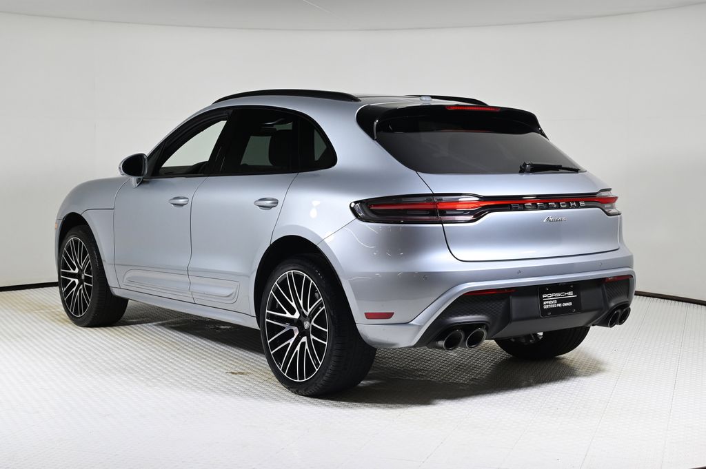 2024 Porsche Macan Base photo 3