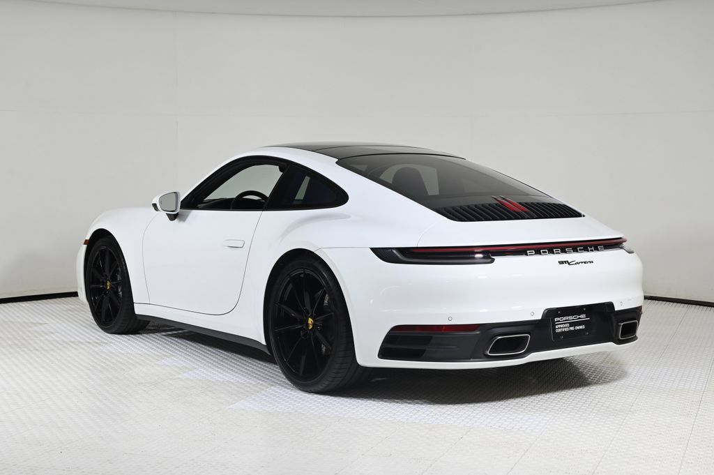 2021 Porsche 911 4 photo 3
