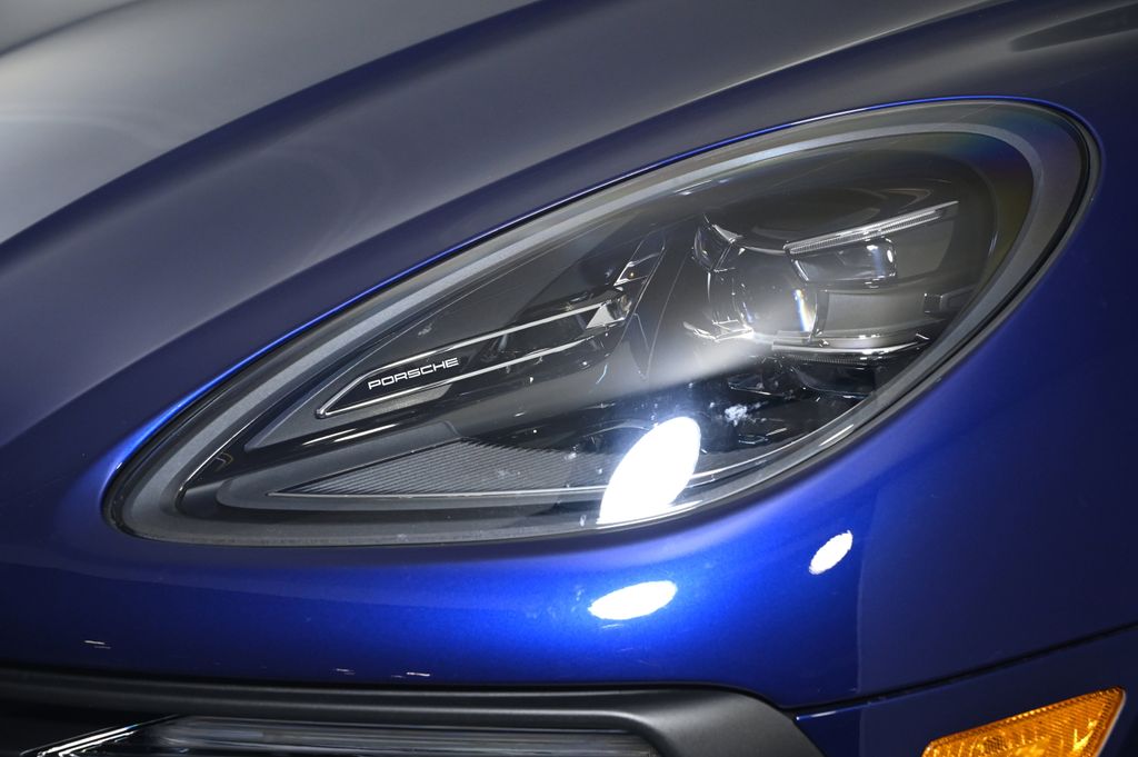 2026 Porsche Macan Base - Photo 27