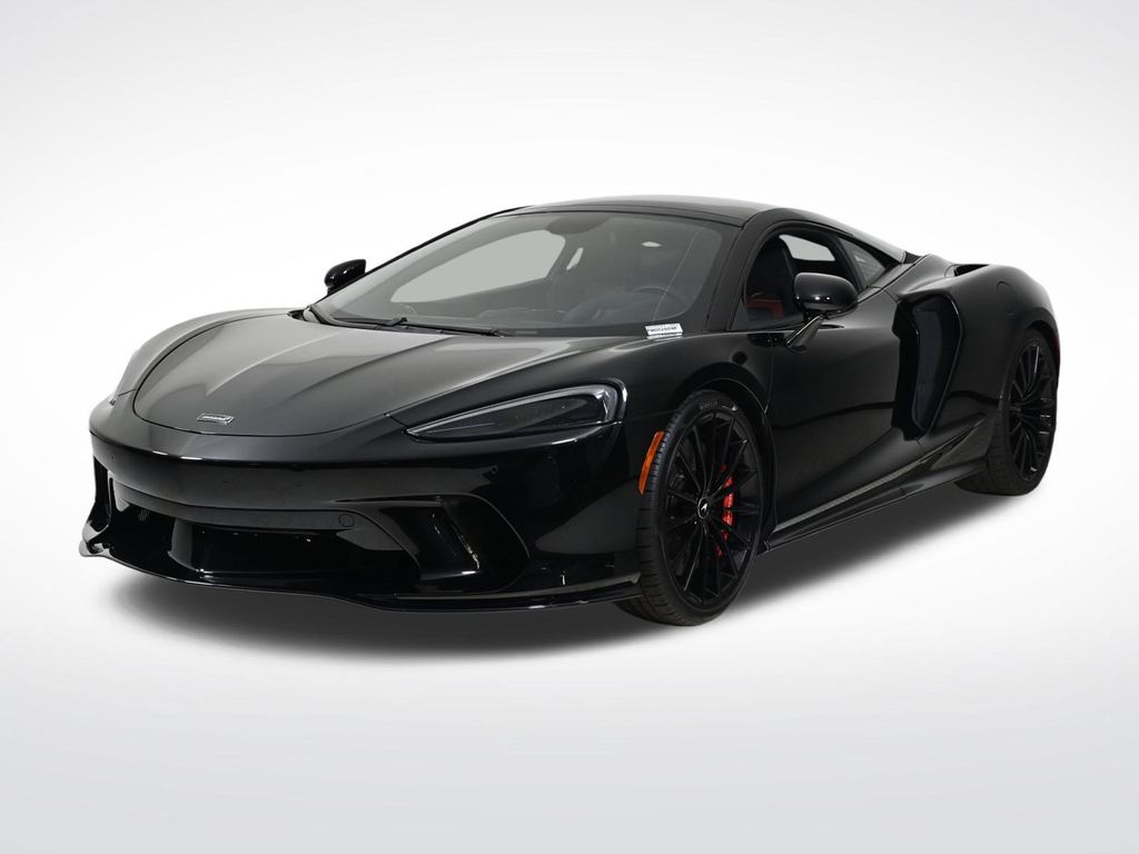 2023 McLaren GT Base
