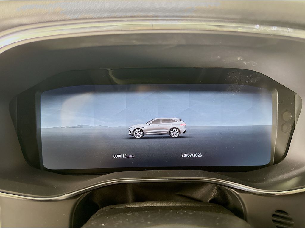 2026 Jaguar F-Pace R-Dynamic S - Photo 11