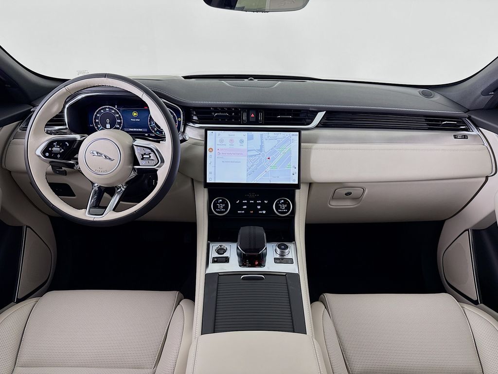 2026 Jaguar F-PACE P250 R-Dynamic S photo 3