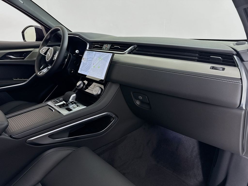 2026 Jaguar F-Pace R-Dynamic S - Photo 10