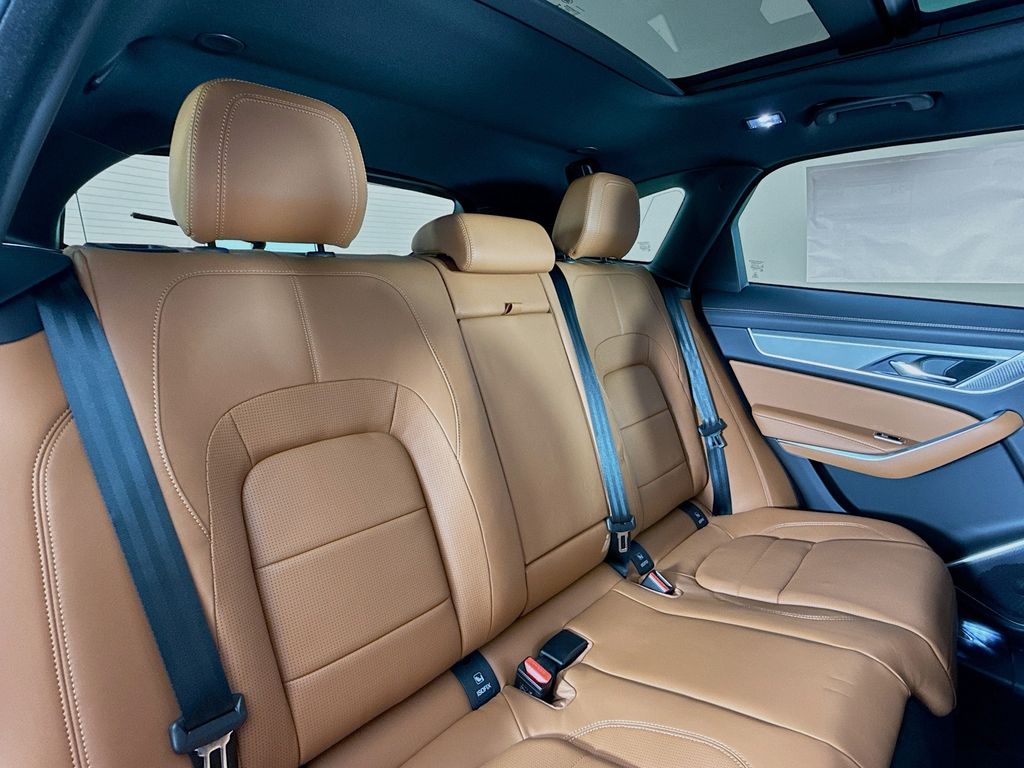 2026 Jaguar F-Pace R-Dynamic S - Photo 14