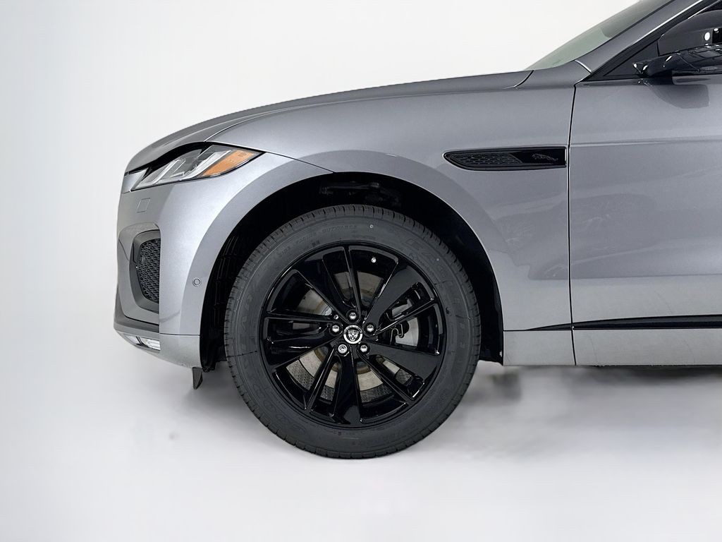 2026 Jaguar F-Pace R-Dynamic S - Photo 13