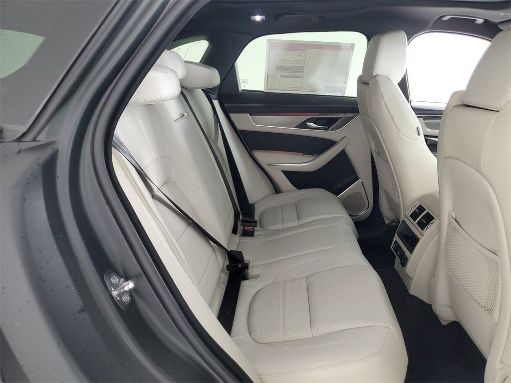 2026 Jaguar F-Pace R-Dynamic S - Photo 9