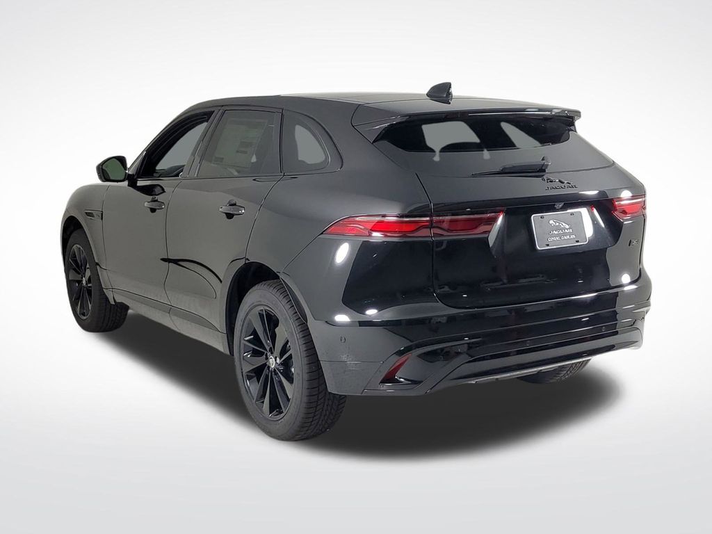 2026 Jaguar F-PACE P250 R-Dynamic S photo 3