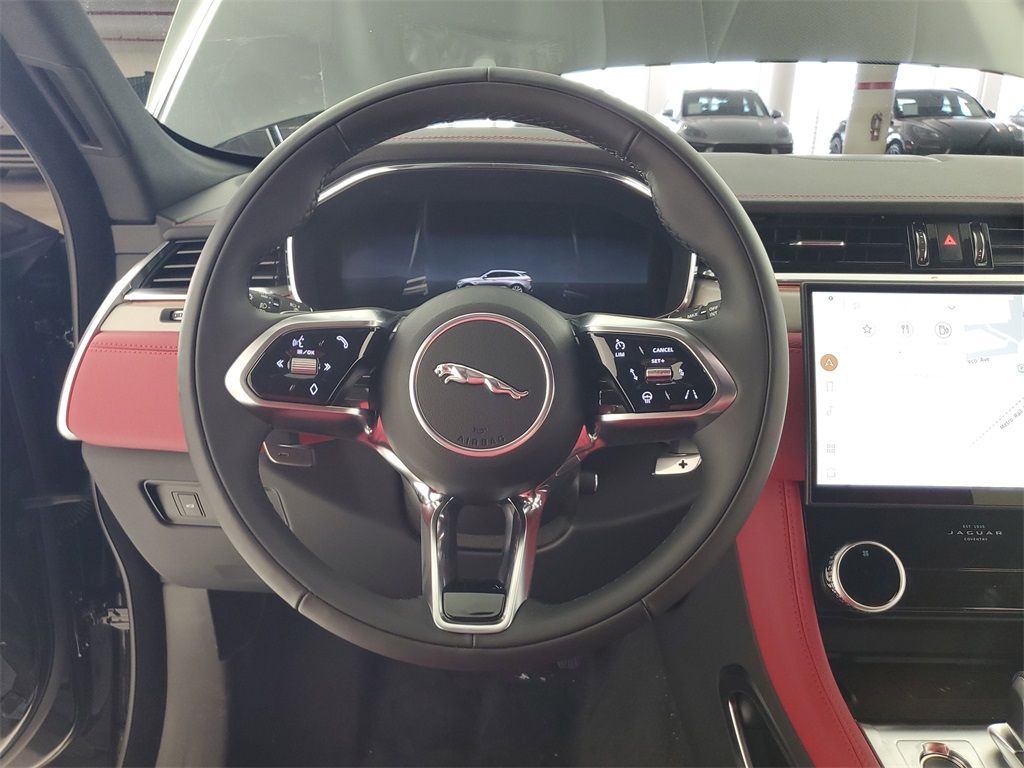 2026 Jaguar F-PACE P250 R-Dynamic S photo 2