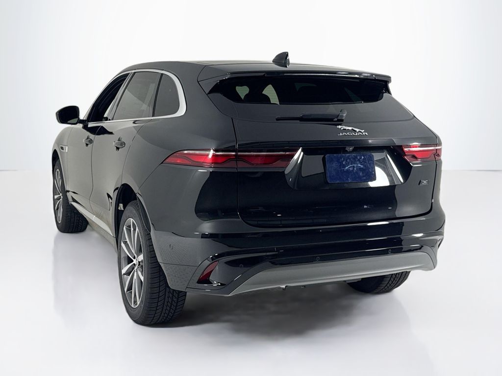 2026 Jaguar F-PACE P250 R-Dynamic S photo 3
