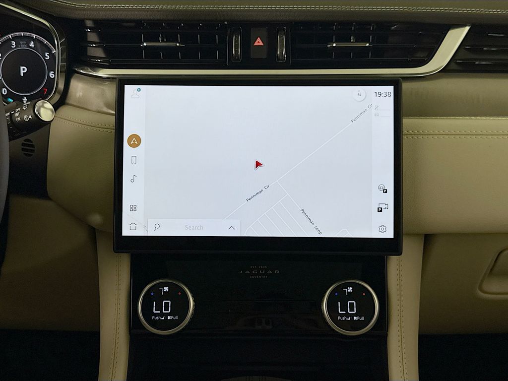 2026 Jaguar F-Pace R-Dynamic S - Photo 19