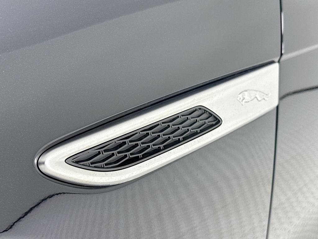 2026 Jaguar F-Pace R-Dynamic S - Photo 22