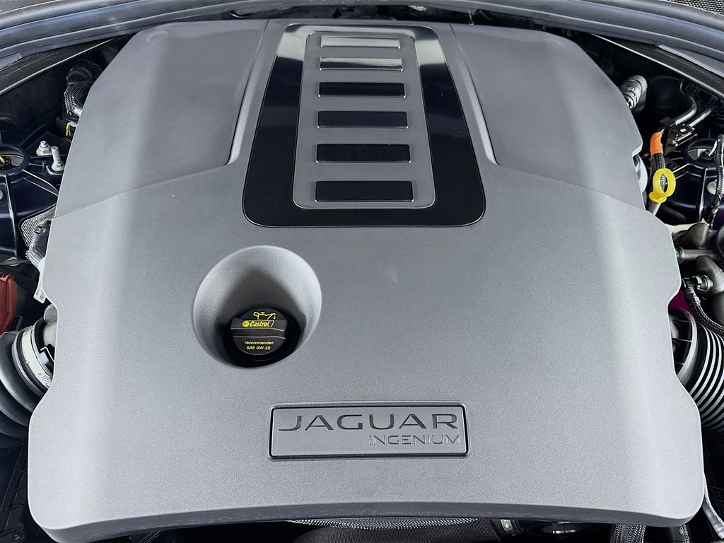 2026 Jaguar F-Pace R-Dynamic S - Photo 24