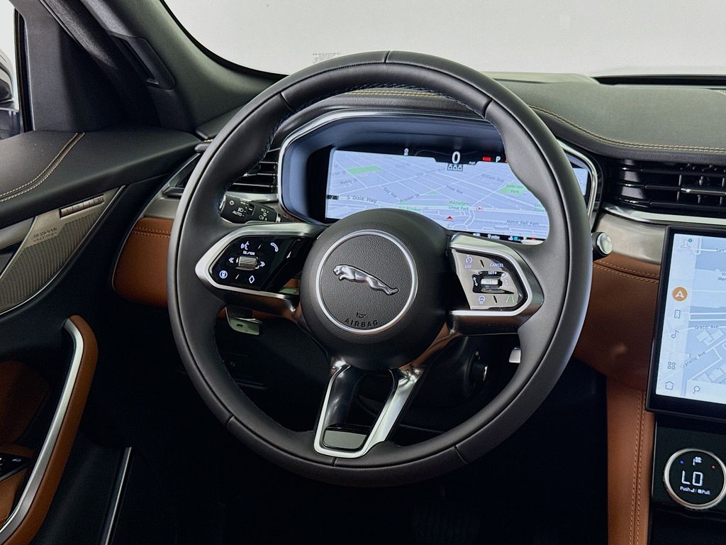 2026 Jaguar F-Pace R-Dynamic S - Photo 21
