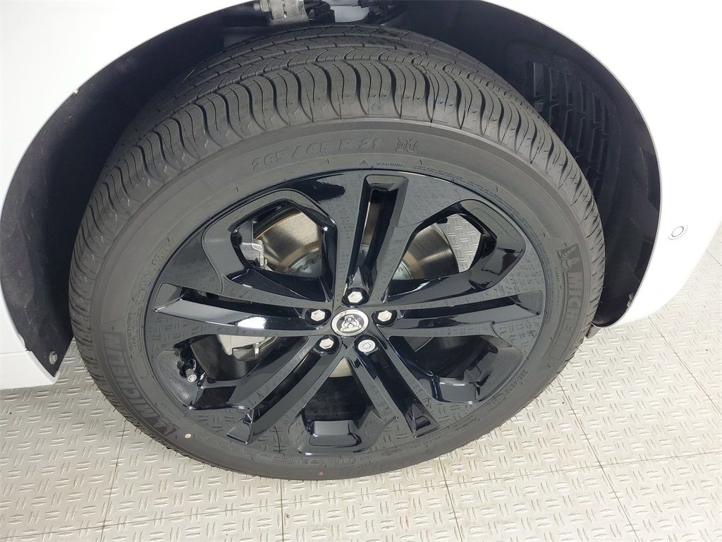 2026 Jaguar F-Pace R-Dynamic S - Photo 12