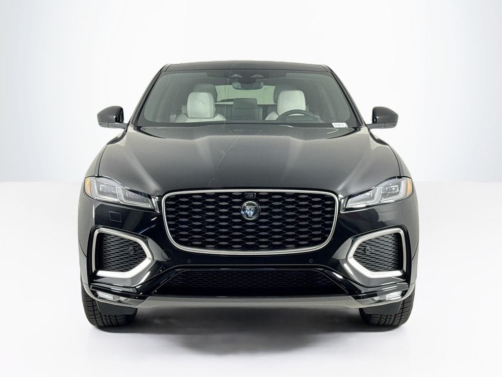 2026 Jaguar F-Pace R-Dynamic S - Photo 8