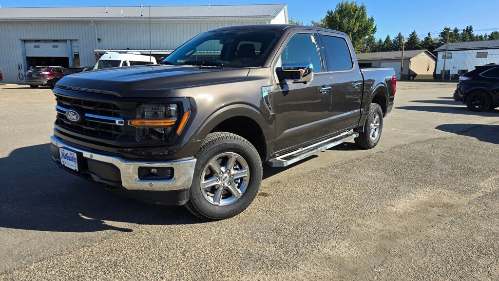 2024 Ford F-150 XLT photo 2