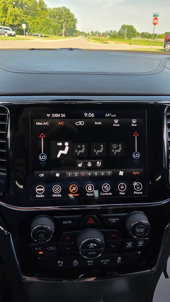 2019 Jeep Grand Cherokee Overland - Photo 23