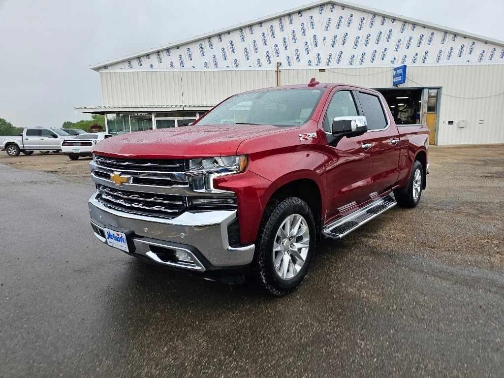 Used 2021 Chevrolet Silverado 1500 LTZ with VIN 1GCUYGED7MZ428907 for sale in Minot, ND