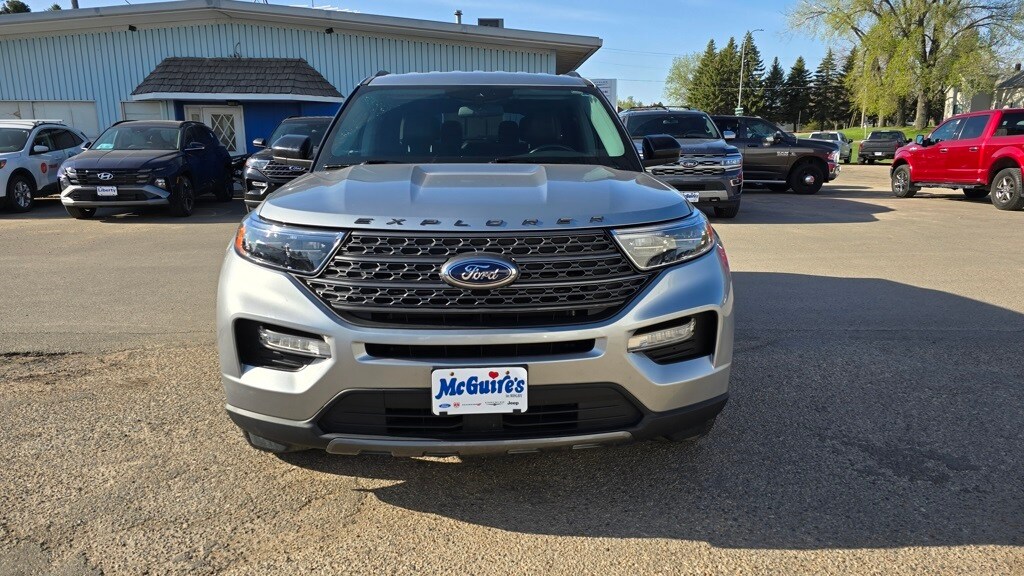 2022 Ford Explorer XLT photo 3