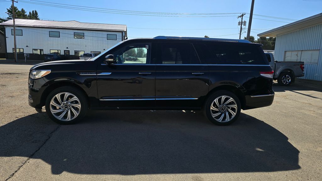 2024 Lincoln Navigator Reserve L 4WD's photo
