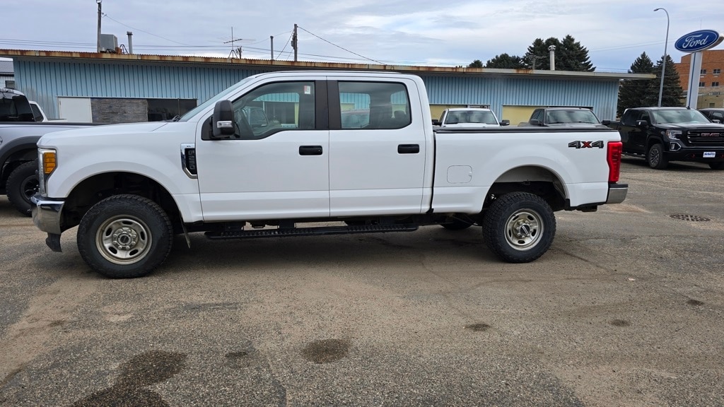 2017 Ford F-250 Super Duty XL's photo