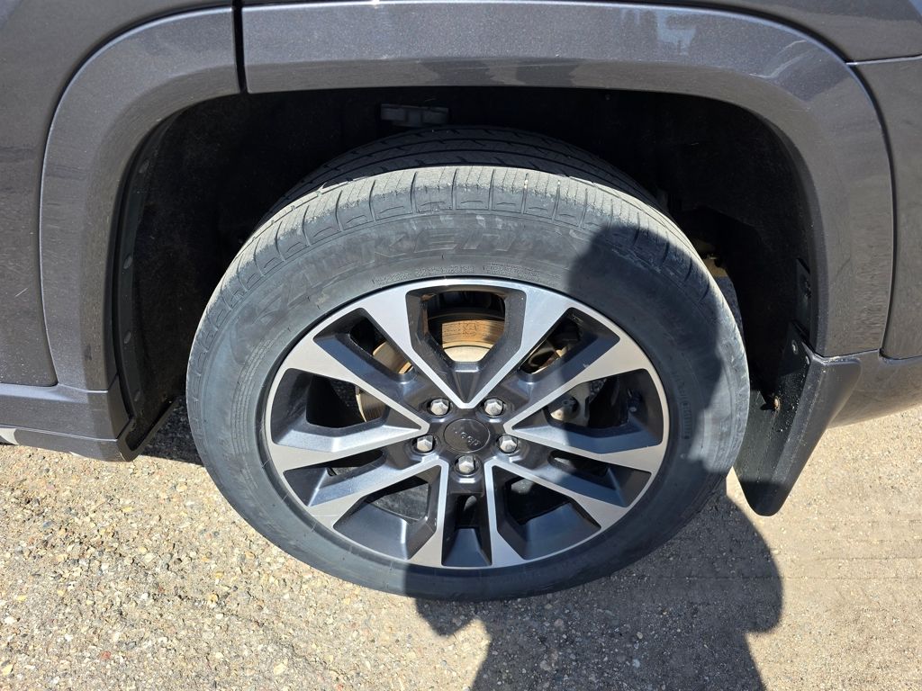 2022 Jeep Grand Cherokee Overland - Photo 13
