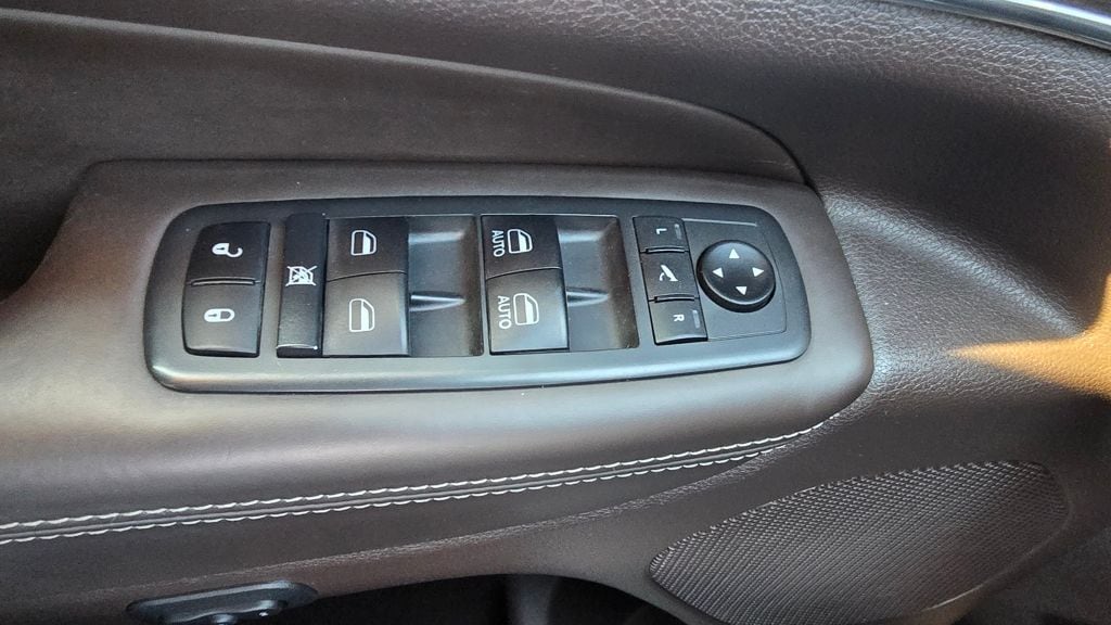 2019 Jeep Grand Cherokee Overland - Photo 22