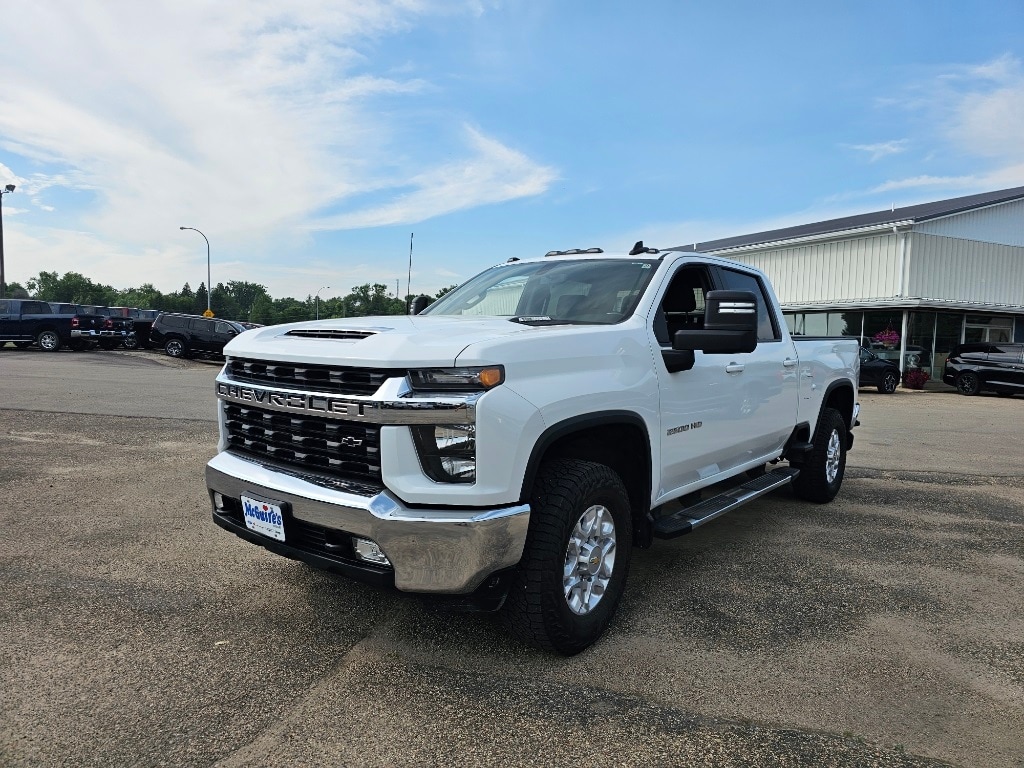 Used 2022 Chevrolet Silverado 2500HD LT with VIN 1GC4YNEY8NF128738 for sale in Minot, ND