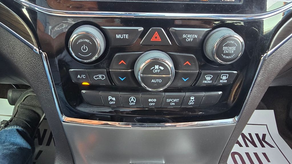 2019 Jeep Grand Cherokee Overland - Photo 26