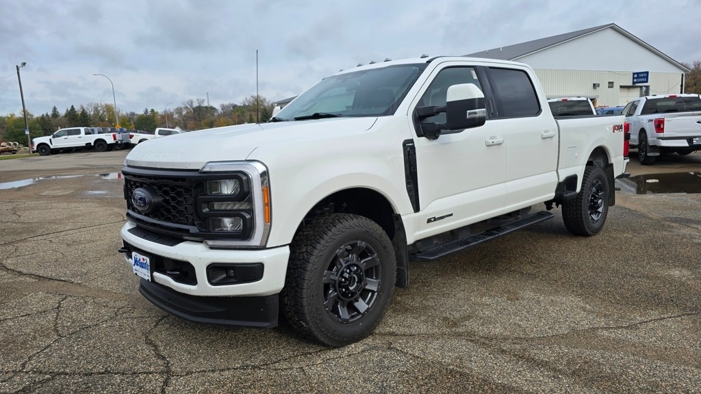 Used 2023 Ford F-350SD Lariat Truck