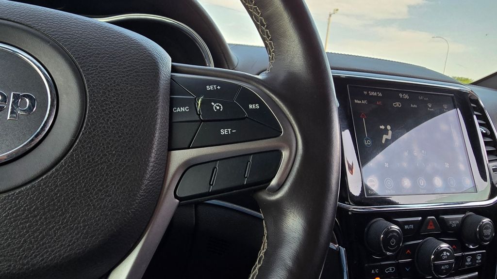 2019 Jeep Grand Cherokee Overland - Photo 19