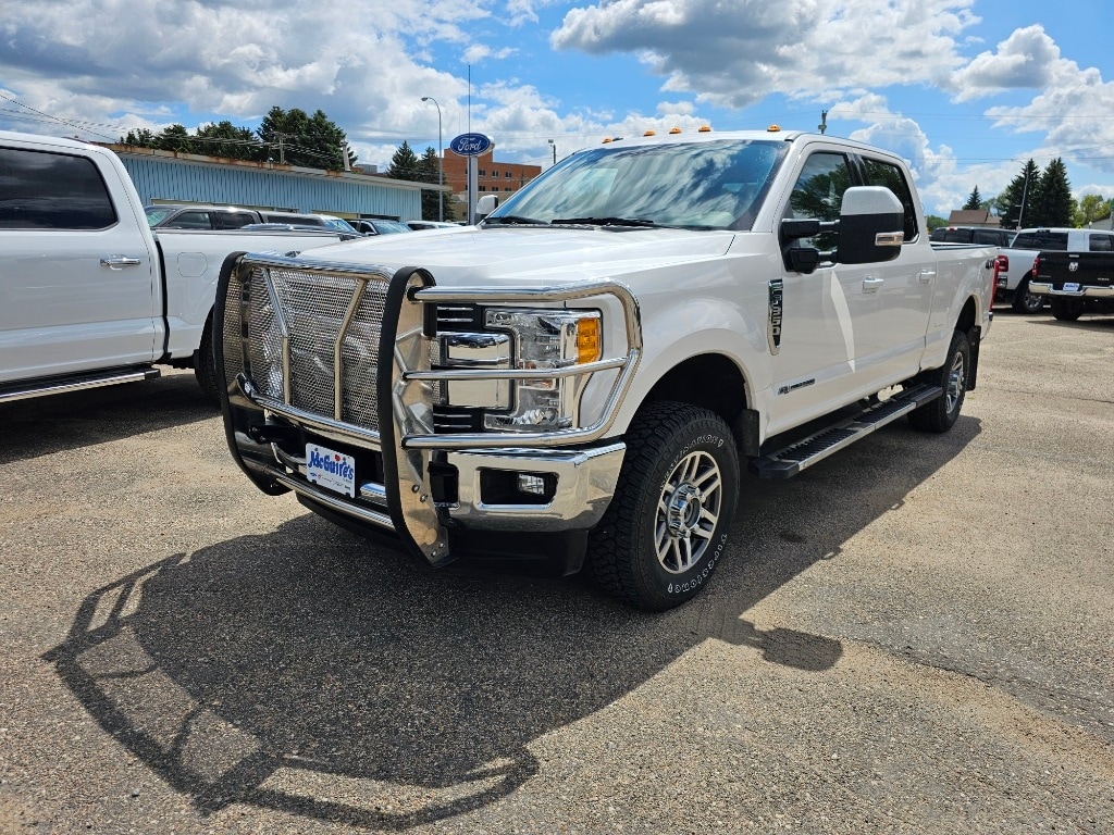 Used 2017 Ford F-350 Super Duty Lariat with VIN 1FT8W3BT5HEF14421 for sale in Minot, ND