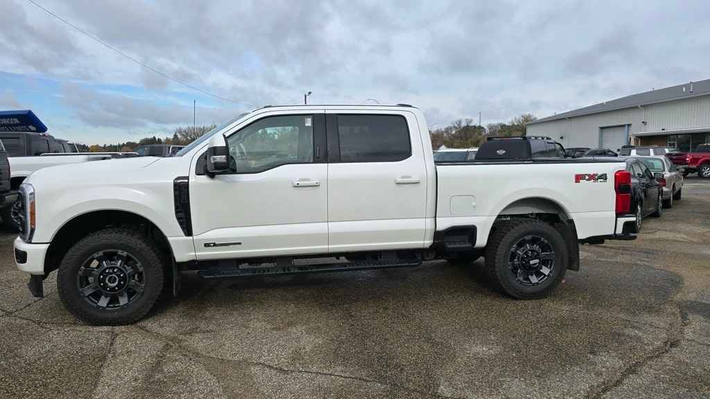 Used 2023 Ford F-350SD Lariat Truck