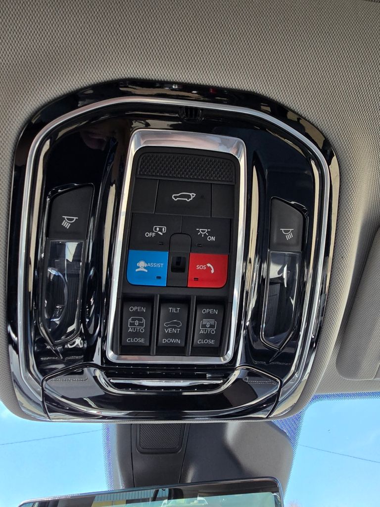 2022 Jeep Grand Cherokee Overland - Photo 34