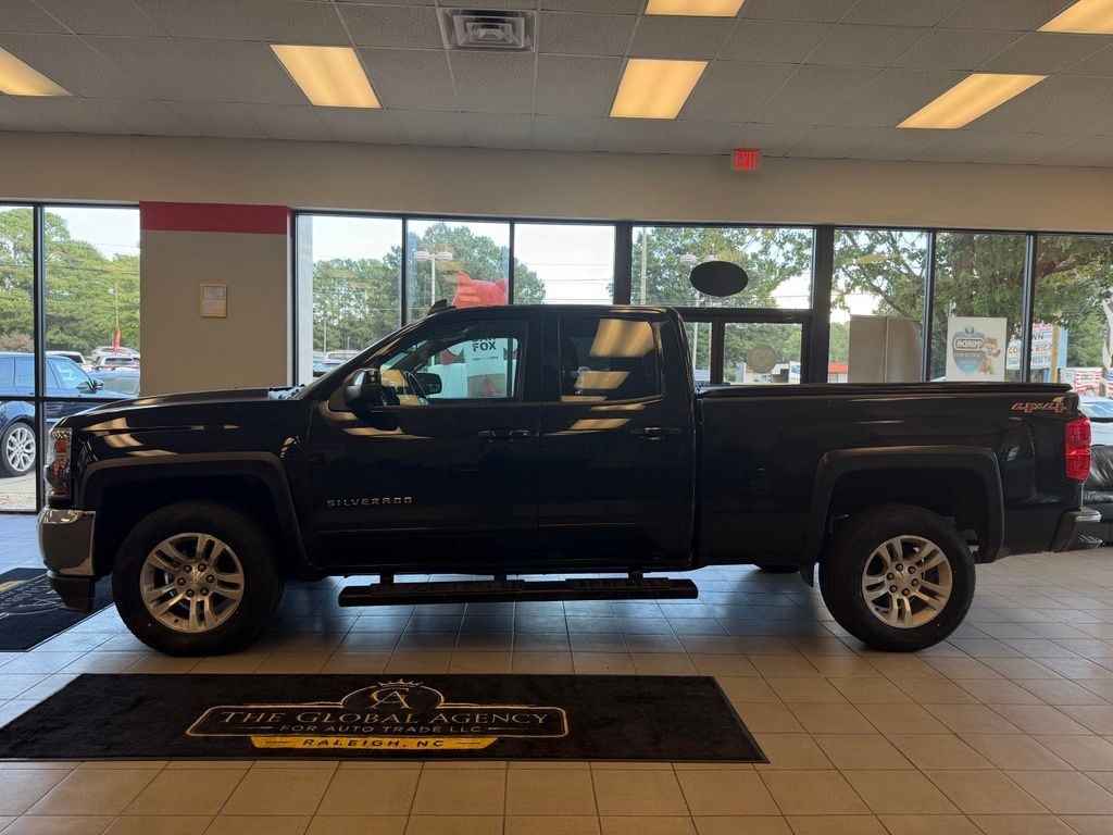 Used 2017 Chevrolet Silverado 1500 LT Truck
