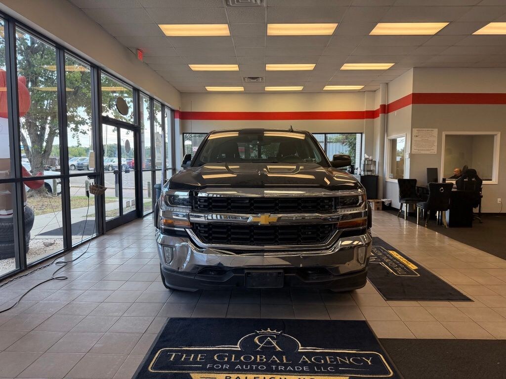 Used 2017 Chevrolet Silverado 1500 LT Truck
