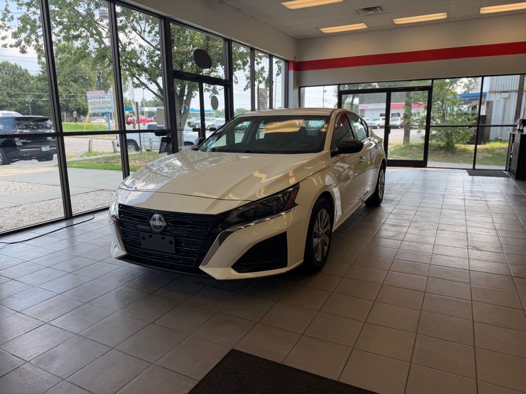 Used 2024 Nissan Altima 2.5 S Sedan