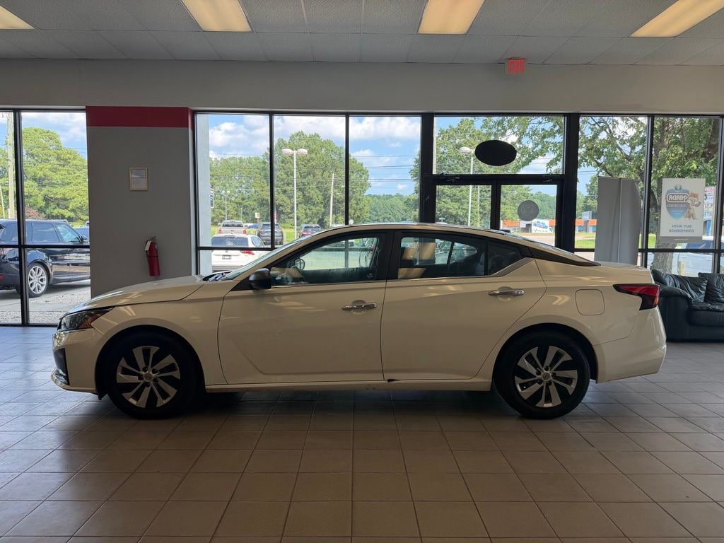 Used 2024 Nissan Altima 2.5 S Sedan