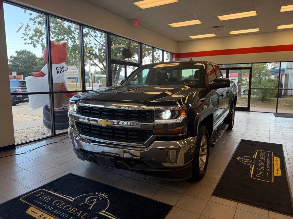 Used 2017 Chevrolet Silverado 1500 LT Truck