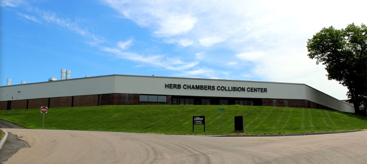 Herb Chambers Collision Centers Herb Chambers Alfa Romeo of Warwick