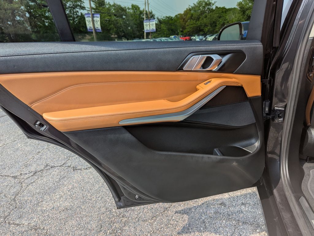 2022 BMW X7 40i - Photo 41
