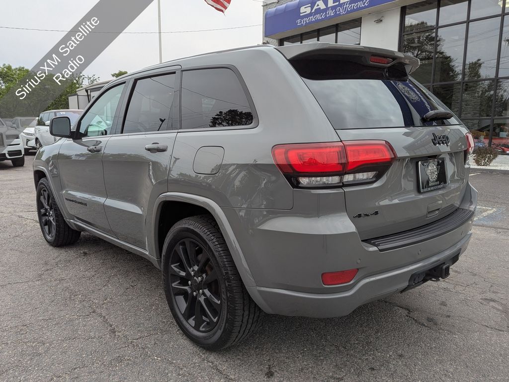 2020 Jeep Grand Cherokee Altitude - Photo 13