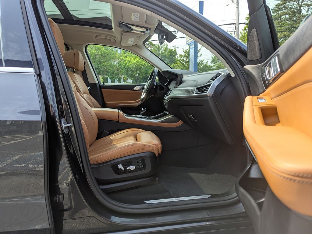 2022 BMW X7 40i - Photo 37