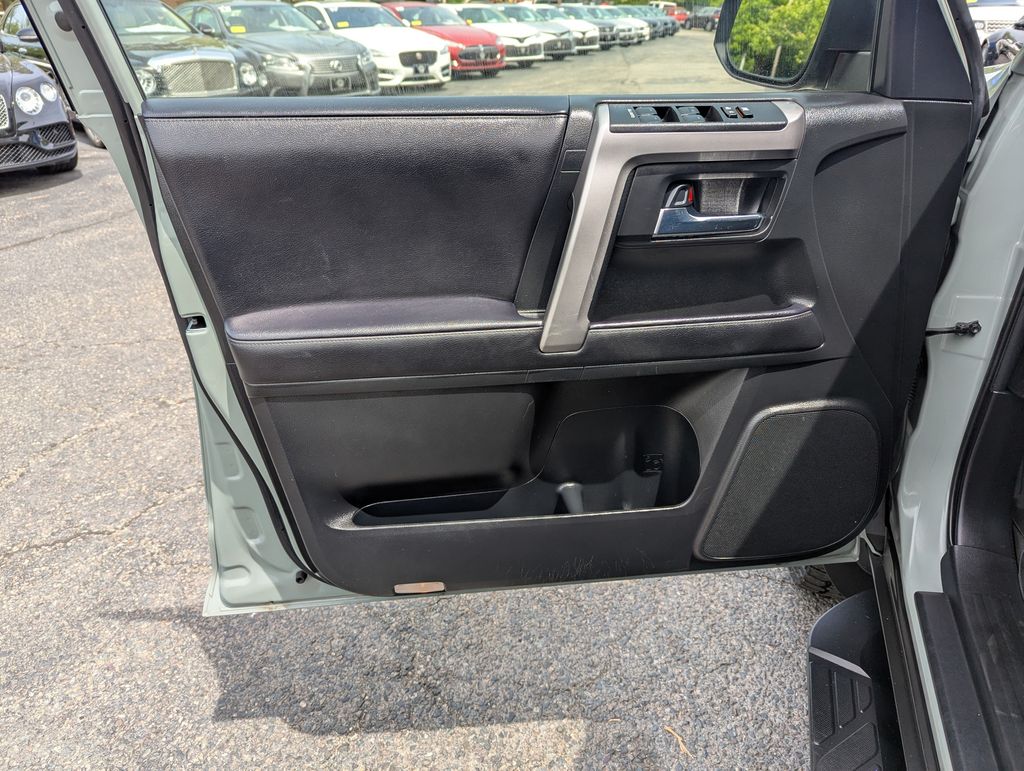 2022 Toyota 4Runner Trail - Photo 12