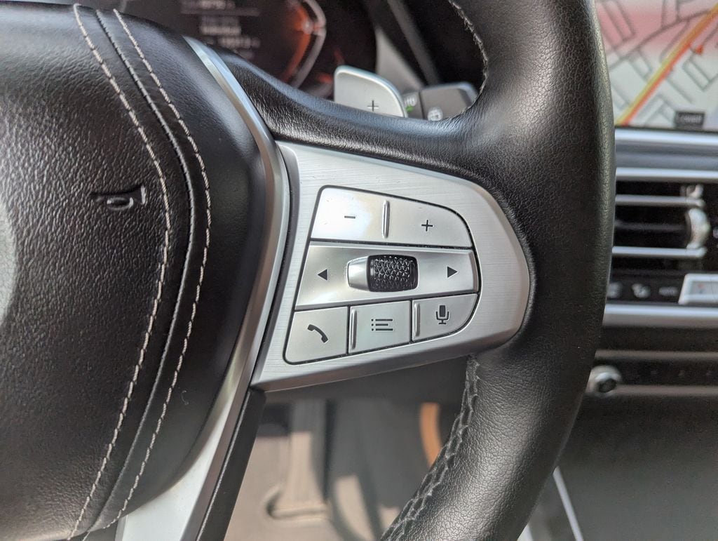 2022 BMW X7 40i - Photo 17
