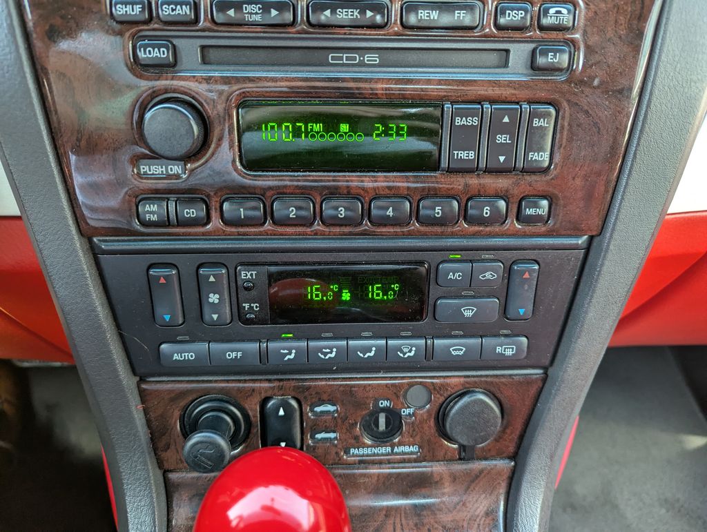 2002 Ford Thunderbird Premium - Photo 30