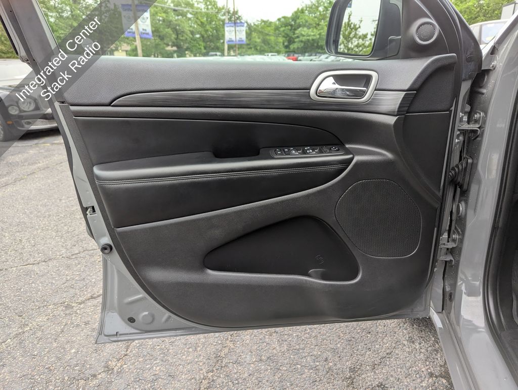 2020 Jeep Grand Cherokee Altitude - Photo 14